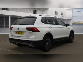 Used Volkswagen Tiguan Allspace 2018 for sale - 76203199: Photo 4