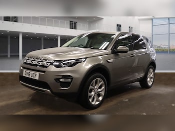 Used Land Rover Discovery Sport 2018 for sale - 76172870: Photo 2