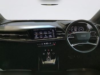 Used Audi Q4 e-tron 2022 for sale - 78468635: Photo