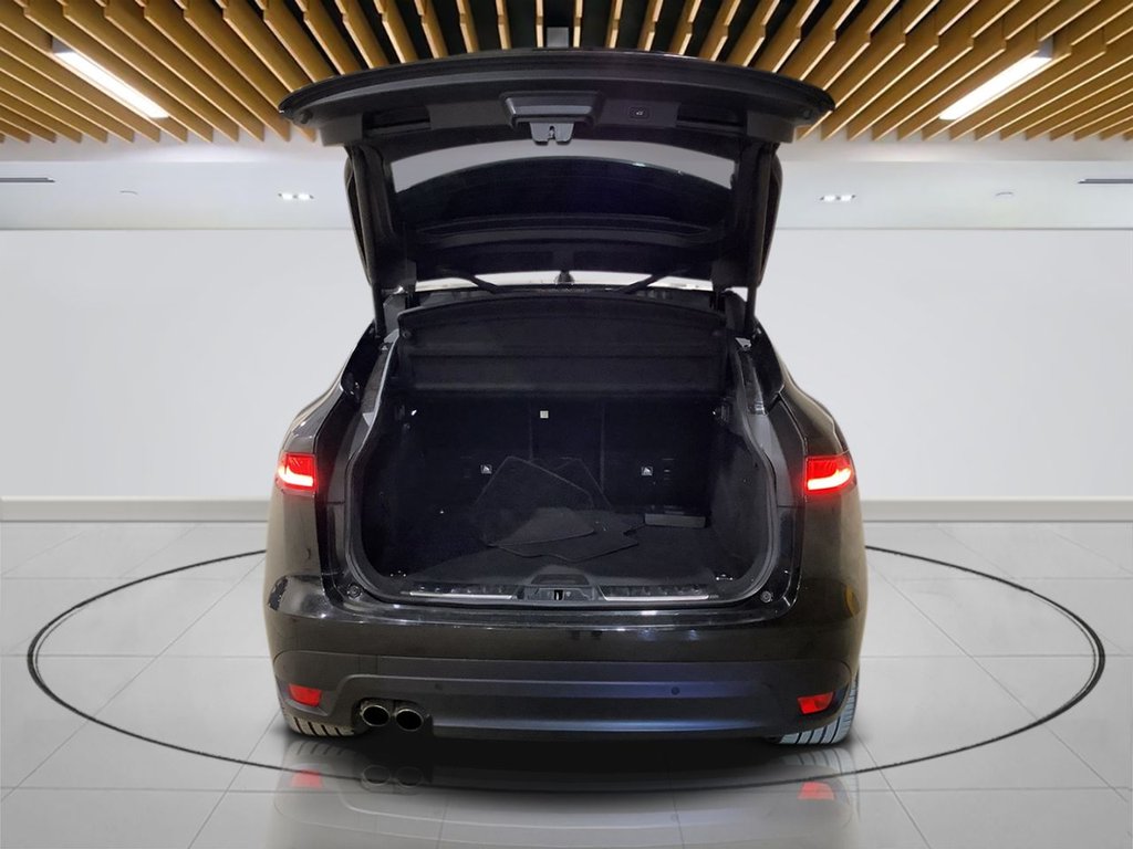 Used Jaguar F-Pace 2020 for sale - 78044143: Photo 8