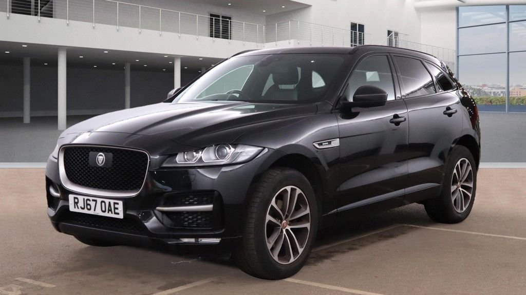 Used Jaguar F-Pace 2018 for sale - 76883629: Photo 2