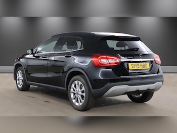 Used Mercedes-Benz GLA 2019 for sale - 79598894: Photo