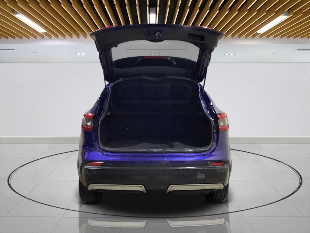 Used Nissan Qashqai 2018 for sale - 77571638: Photo 9