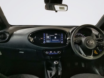 Used Toyota Aygo X 2023 for sale - 79384875: Photo