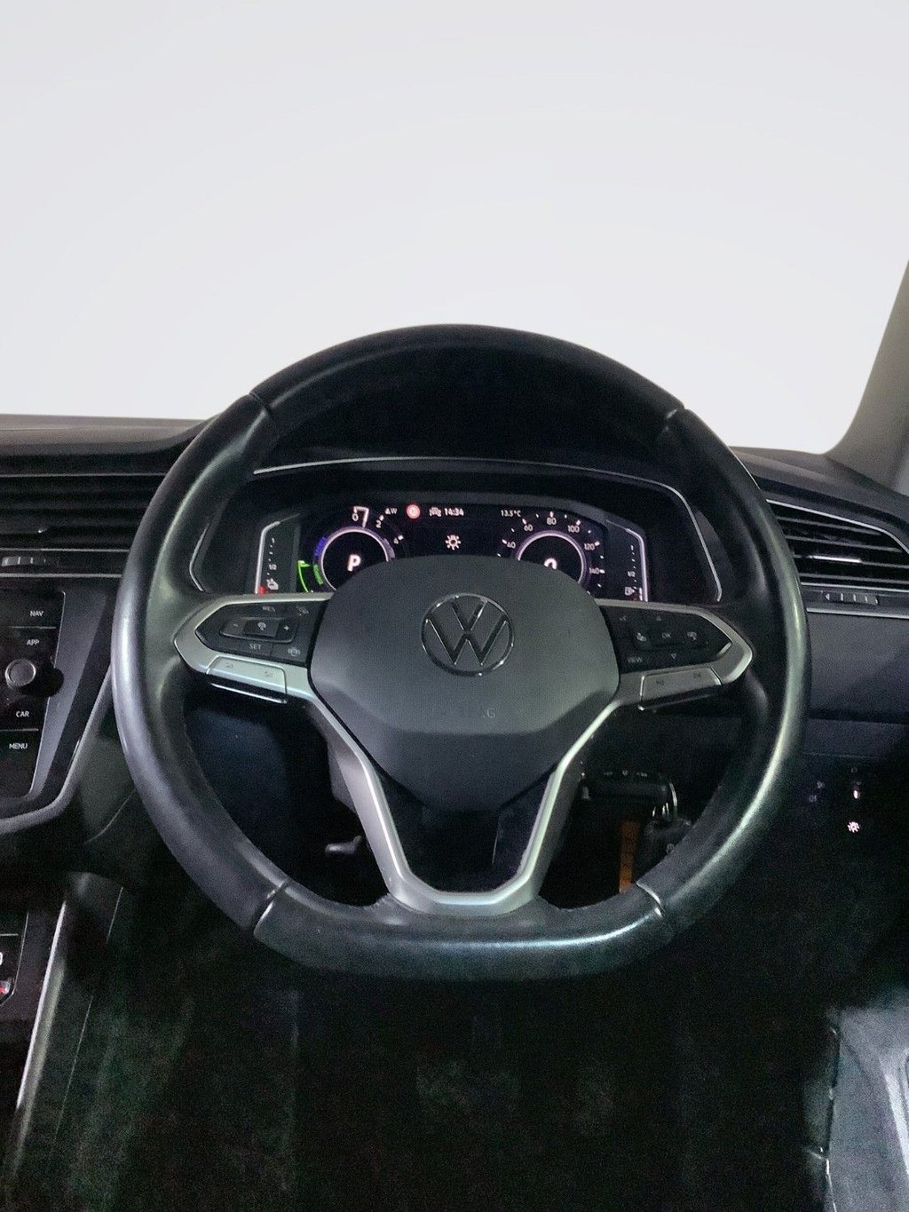Used Volkswagen Tiguan 2022 for sale - 76665463: Photo 13