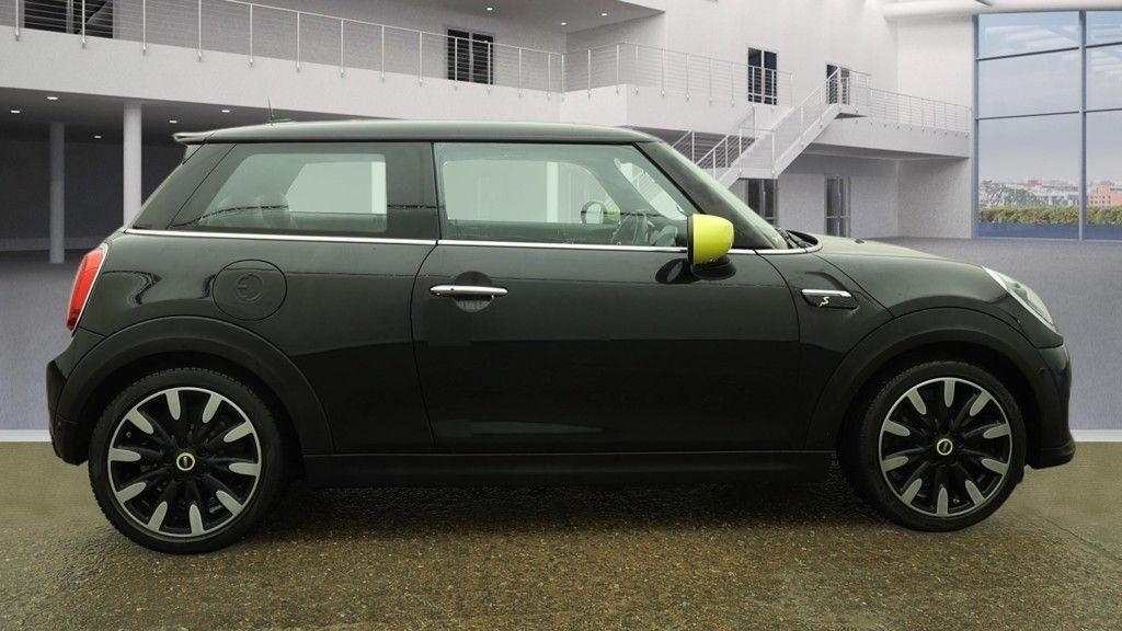 Used MINI Hatch 2022 for sale - 77341200: Photo 10