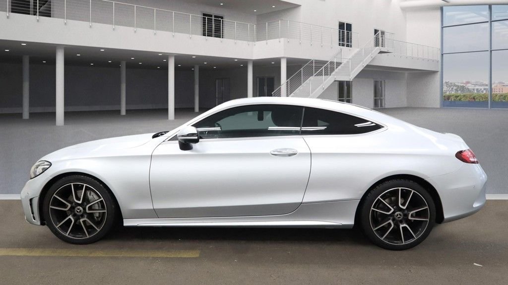 Used Mercedes-Benz C Class 2018 for sale - 76758696: Photo 10