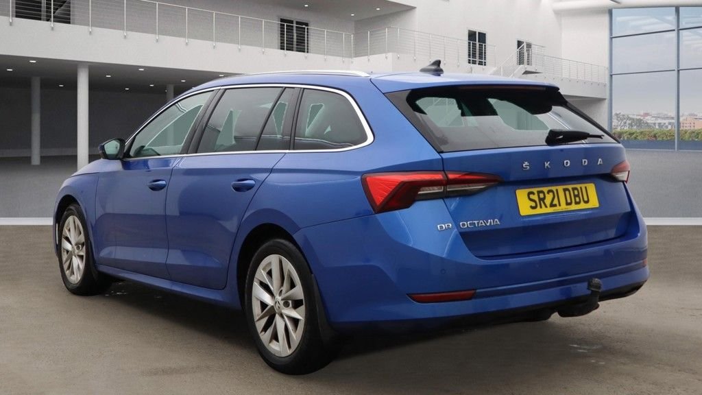 Used Skoda Octavia 2021 for sale - 76376135: Photo 3