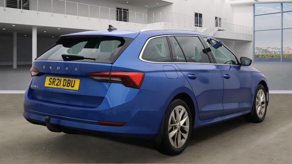 Used Skoda Octavia 2021 for sale - 76376135: Photo 4