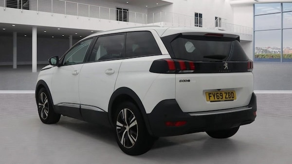 Used Peugeot 5008 2019 for sale - 76286186: Photo 3
