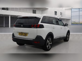 Used Peugeot 5008 2019 for sale - 76286186: Photo 4