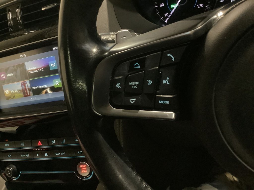 Used Jaguar F-Pace 2018 for sale - 77048891: Photo 13