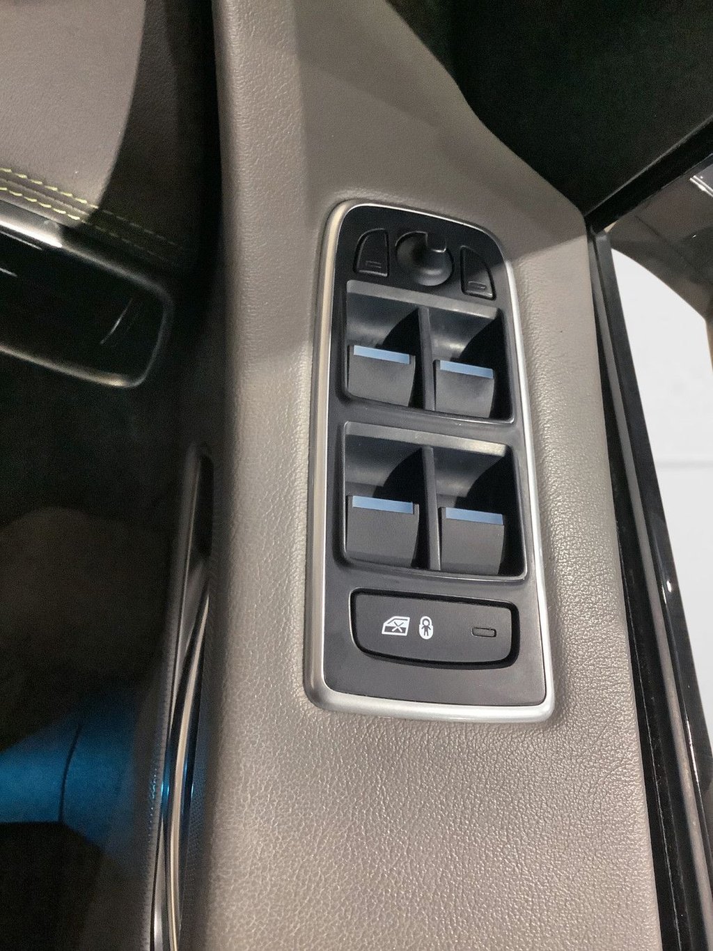 Used Jaguar F-Pace 2018 for sale - 77048891: Photo 22