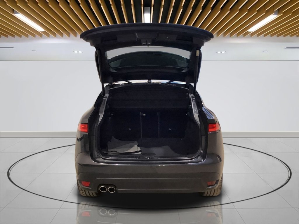 Used Jaguar F-Pace 2018 for sale - 77048891: Photo 7