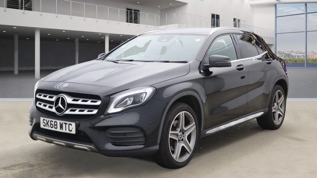 Used Mercedes-Benz GLA 2018 for sale - 76439027: Photo 2