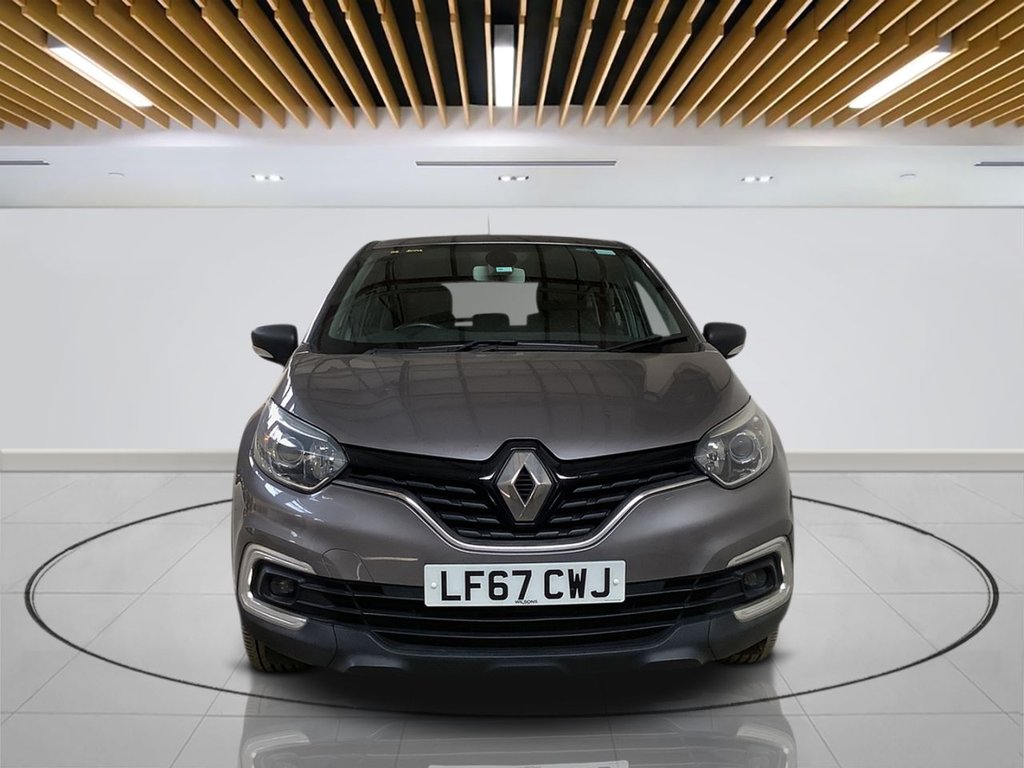 Used Renault Captur 2017 for sale - 78068494: Photo 2