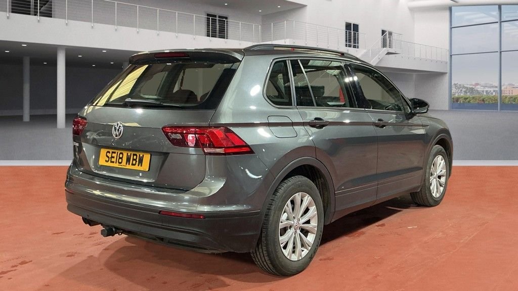 Used Volkswagen Tiguan 2018 for sale - 77792038: Photo 10