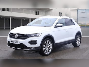 Used Volkswagen T-Roc 2019 for sale - 76482477: Photo
