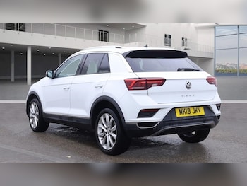 Used Volkswagen T-Roc 2019 for sale - 76482477: Photo