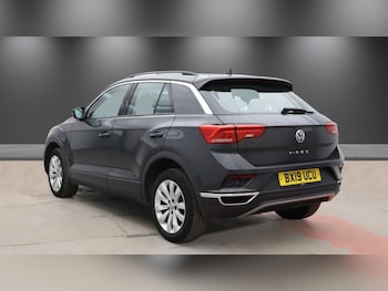 Used Volkswagen T-Roc 2019 for sale - 78864086: Photo