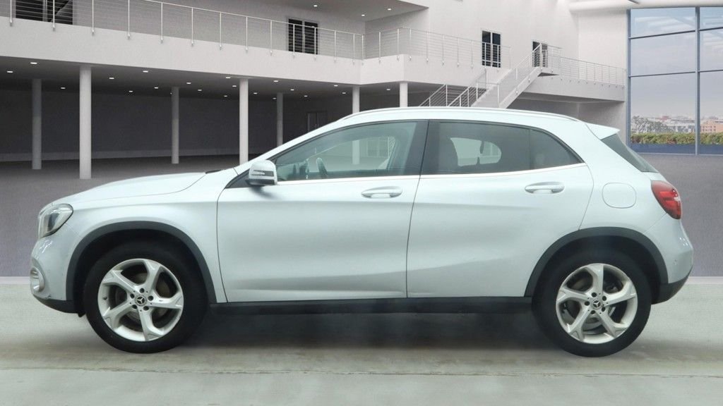 Used Mercedes-Benz GLA 2019 for sale - 77647903: Photo 6