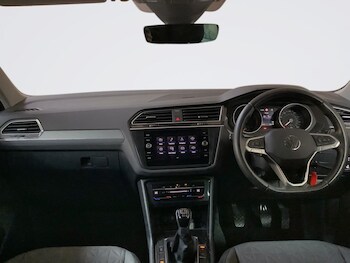 Used Volkswagen Tiguan 2022 for sale - 77748107: Photo