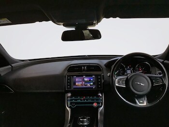 Used Jaguar XE 2017 for sale - 78377316: Photo