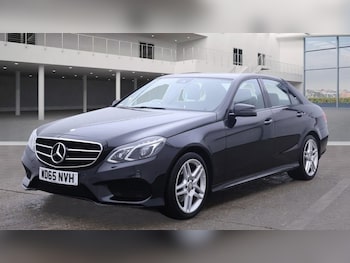 Used Mercedes-Benz E Class 2016 for sale - 76304245: Photo 2