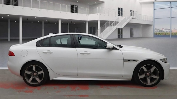 Used Jaguar XE 2019 for sale - 76229003: Photo 5