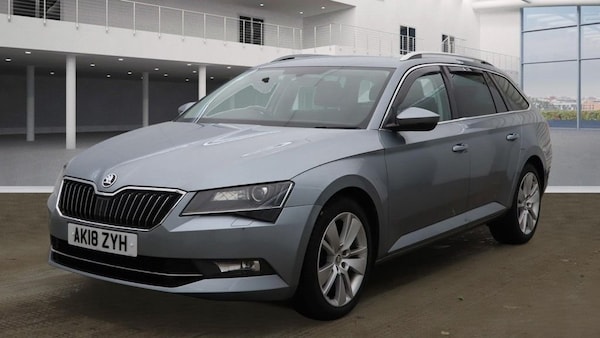 Used Skoda Superb 2018 for sale - 76228997: Photo 2