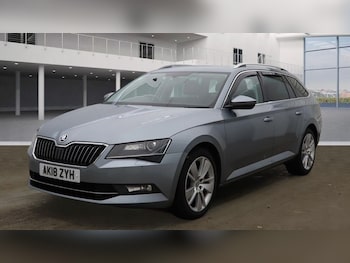 Used Skoda Superb 2018 for sale - 76228997: Photo 2