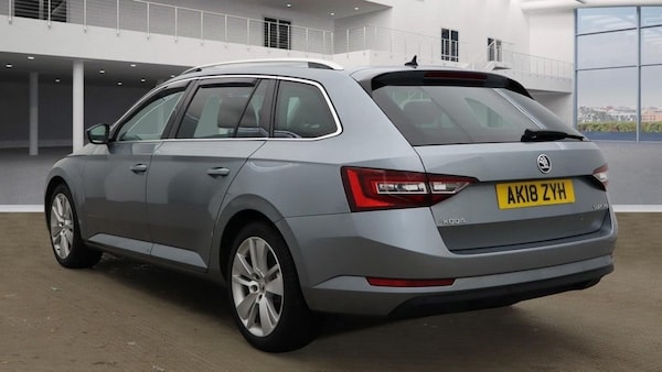 Used Skoda Superb 2018 for sale - 76228997: Photo 3