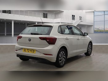 Used Volkswagen Polo 2023 for sale - 77369558: Photo