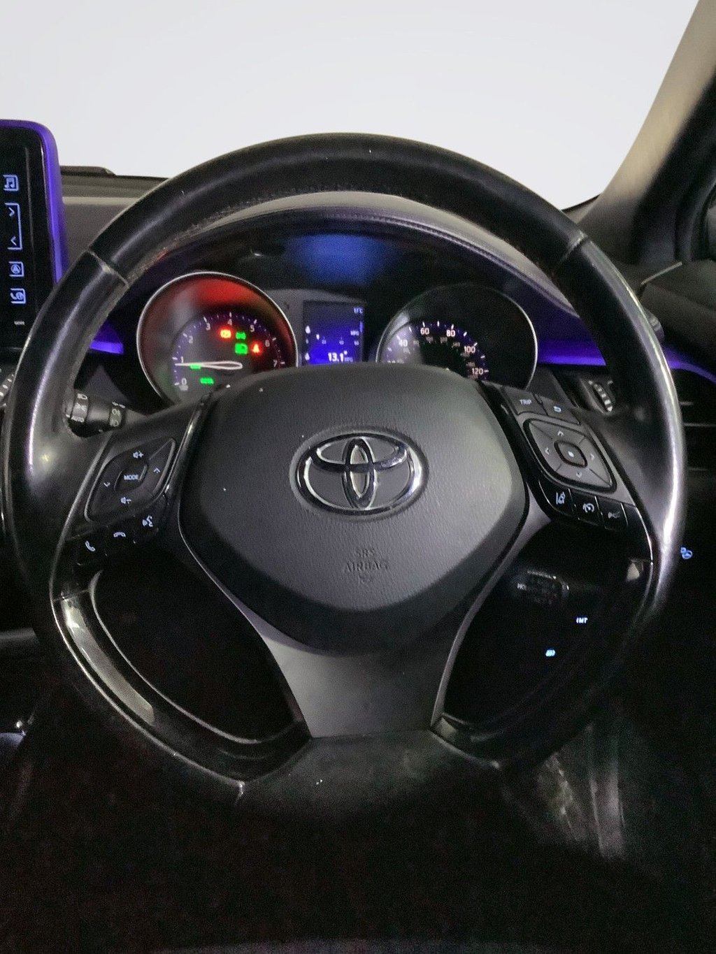 Used Toyota C-HR 2017 for sale - 76147368: Photo 16