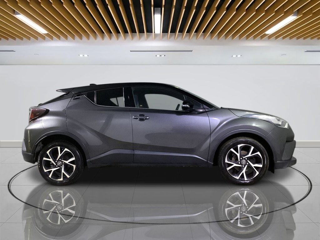 Used Toyota C-HR 2017 for sale - 76147368: Photo 9