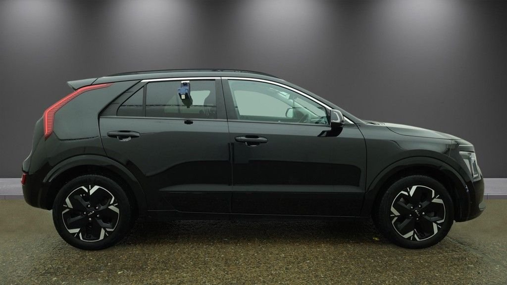 Used Kia Niro 2023 for sale - 78021996: Photo 5