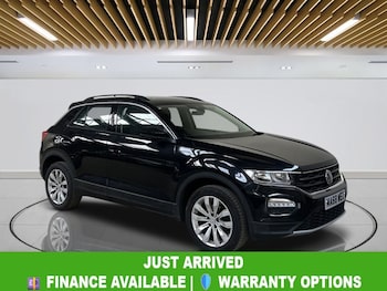 Used Volkswagen T-Roc 2018 for sale - 79442759: Photo