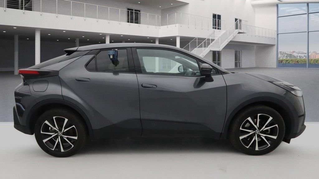 Used Toyota C-HR 2024 for sale - 77287952: Photo 11