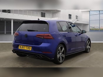 Used Volkswagen Golf 2017 for sale - 76304276: Photo 4