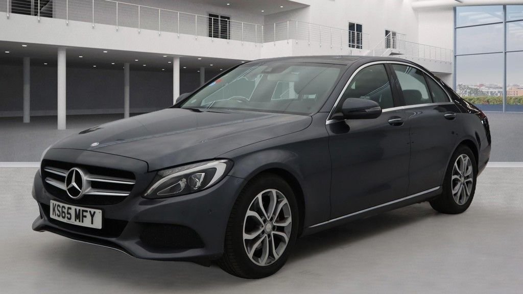 Used Mercedes-Benz C Class 2016 for sale - 76396087: Photo 2