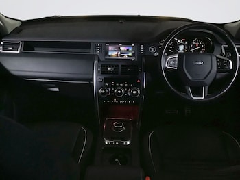 Used Land Rover Discovery Sport 2019 for sale - 76203289: Photo 3