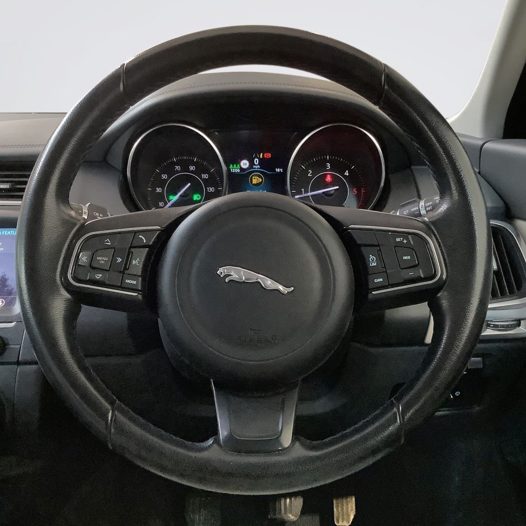 Used Jaguar E-Pace 2018 for sale - 77685354: Photo 17