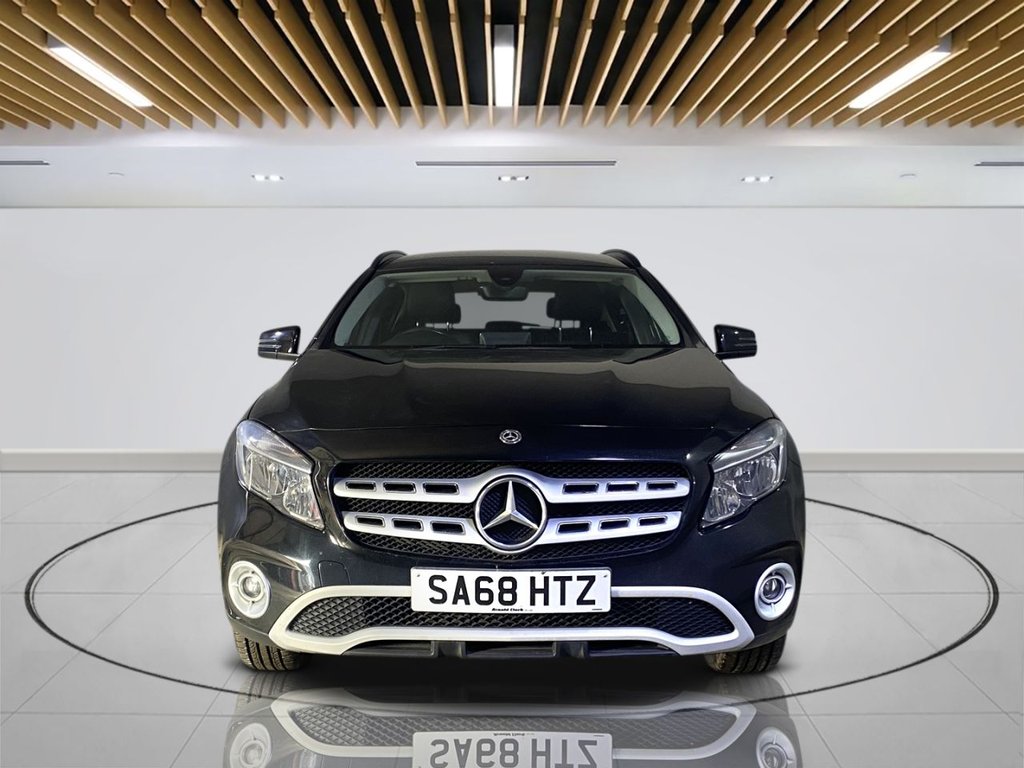 Used Mercedes-Benz GLA 2018 for sale - 78061946: Photo 2