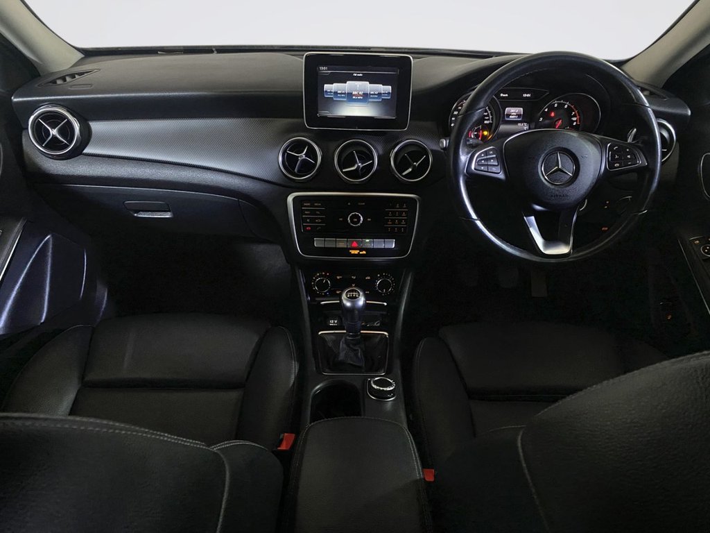 Used Mercedes-Benz GLA 2018 for sale - 78061946: Photo 3