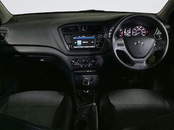 Used Hyundai i20 2016 for sale - 76439046: Photo