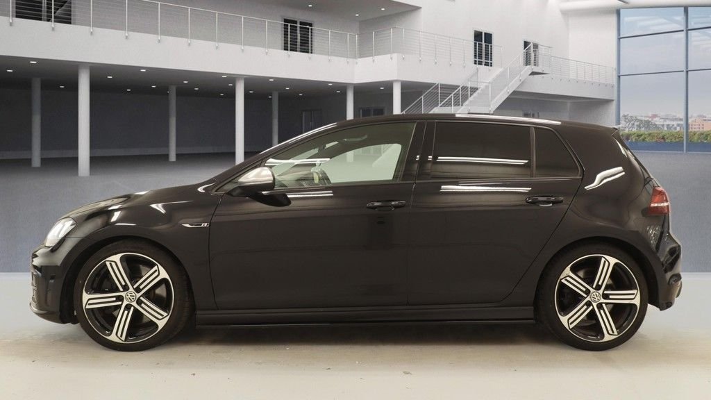 Used Volkswagen Golf 2017 for sale - 77810063: Photo 12