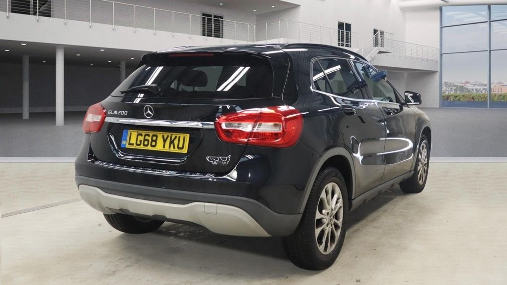 Used Mercedes-Benz GLA 2018 for sale - 77976499: Photo 10