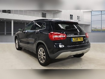 Used Mercedes-Benz GLA 2018 for sale - 77976499: Photo