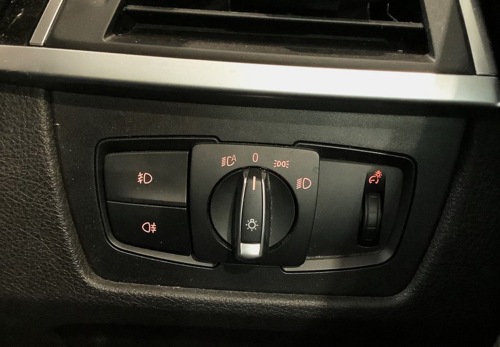 Used BMW 3 Series Gran Turismo 2017 for sale - 76900588: Photo 19