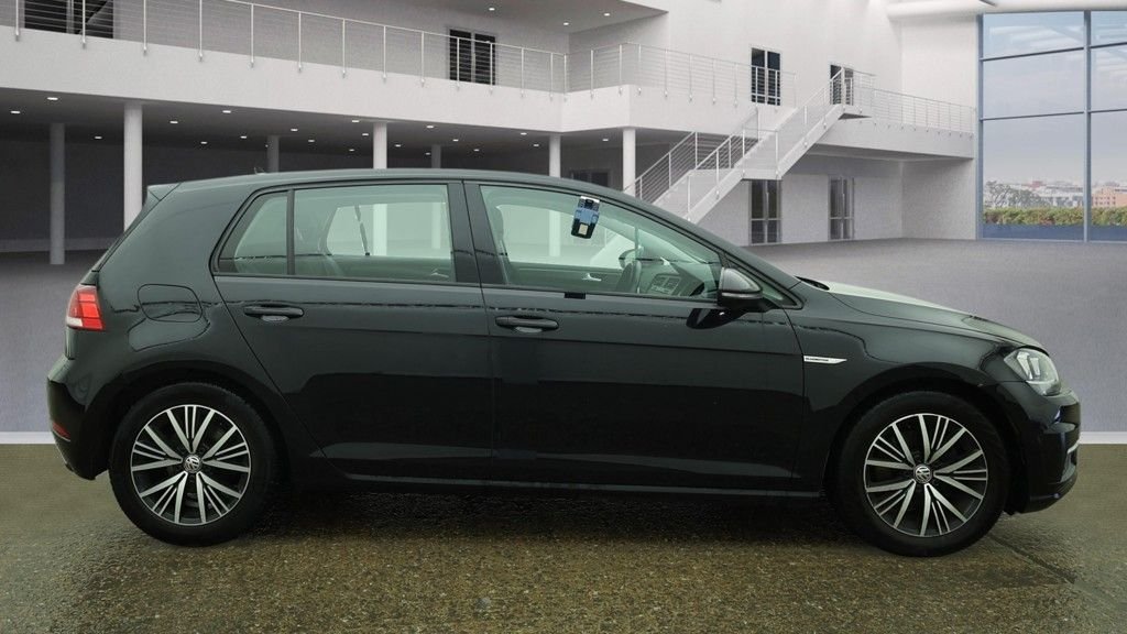 Used Volkswagen Golf 2019 for sale - 77911070: Photo 5